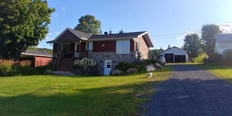 La cabane chez Yvan et Isa — ferme locale au Québec