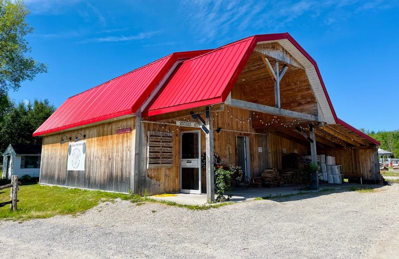 Autocueillette des rivières  — ferme locale au Québec
